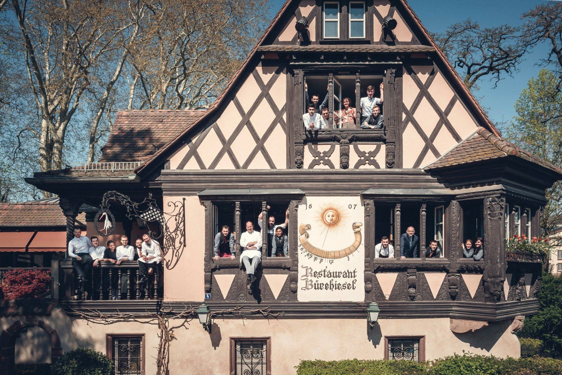 Recrutement, chef de partie, commis de cuisine