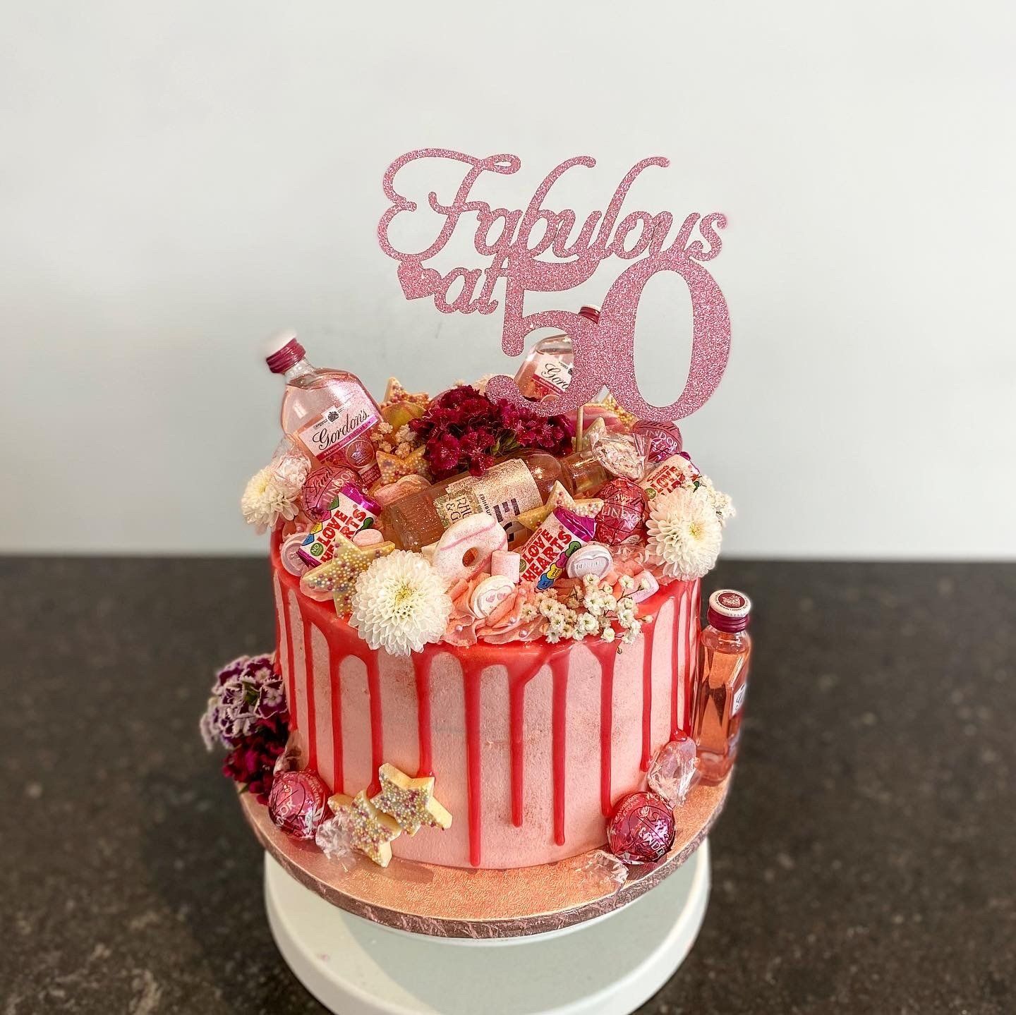 Cakes Ampthill Cakestand & Crumb