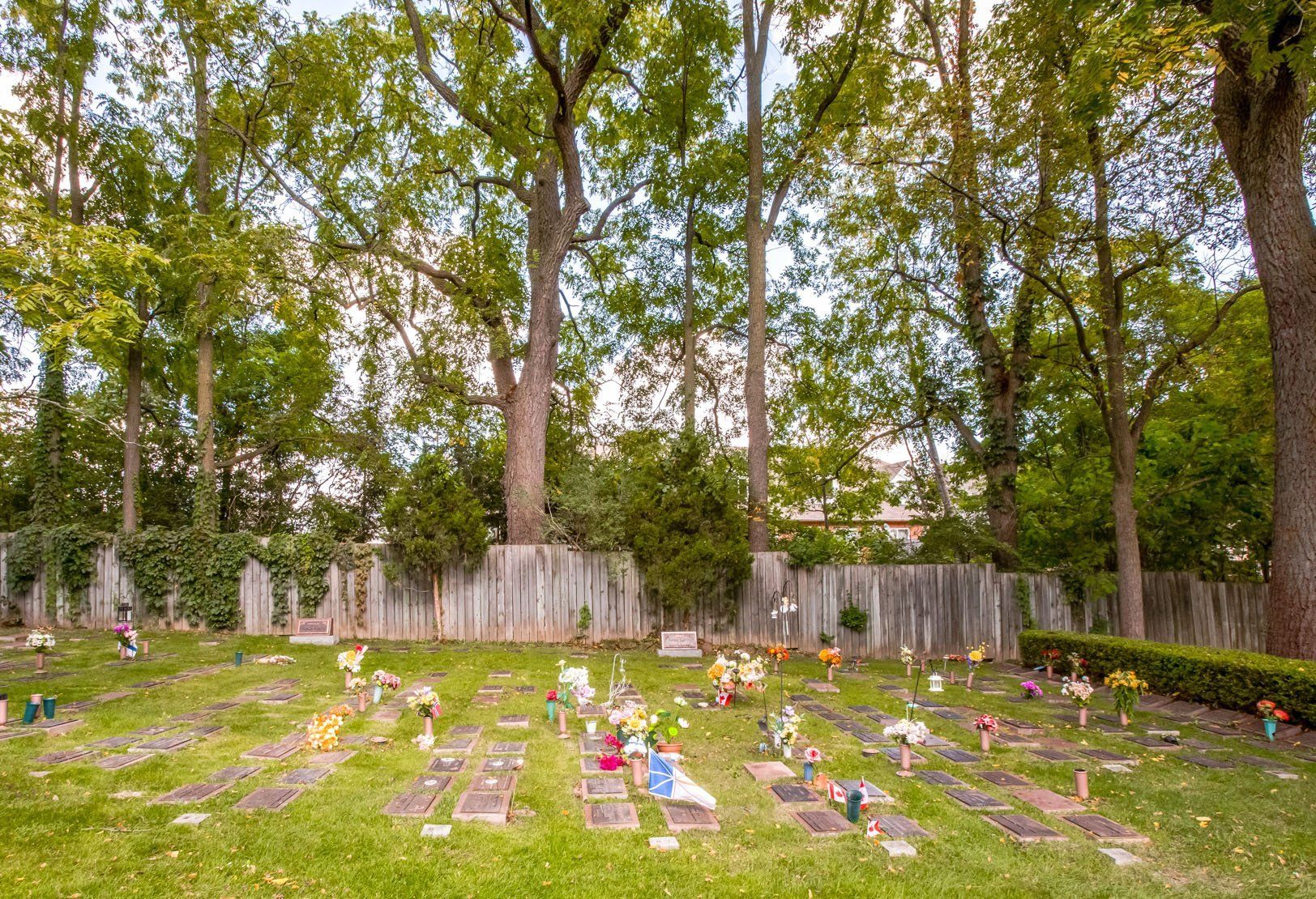 Walnut Grove | Burlington Cremation | Bayview Cemetery