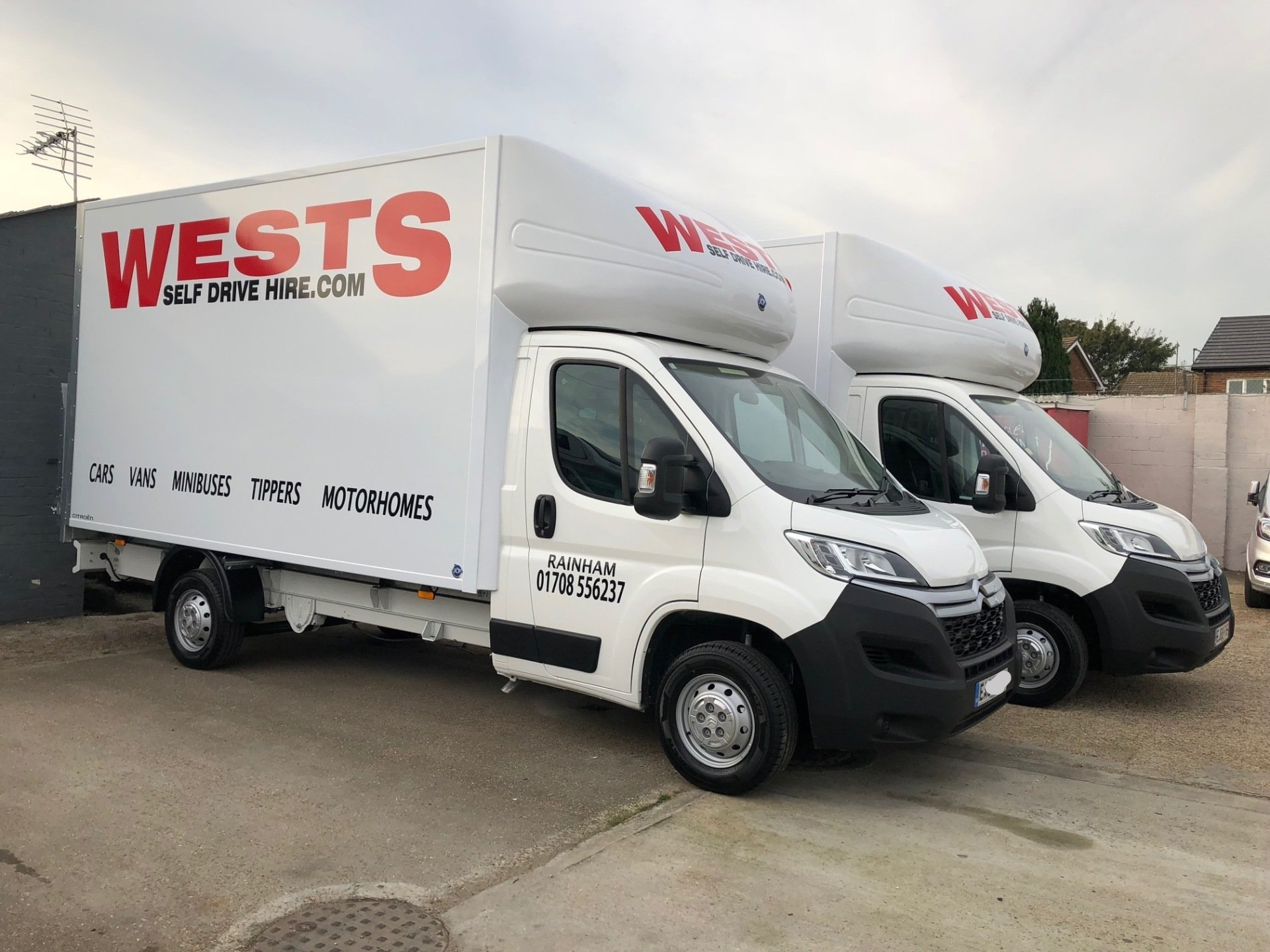 Luton Box Van with Tail-lift Hire in Essex From Wests Self Drive Hire