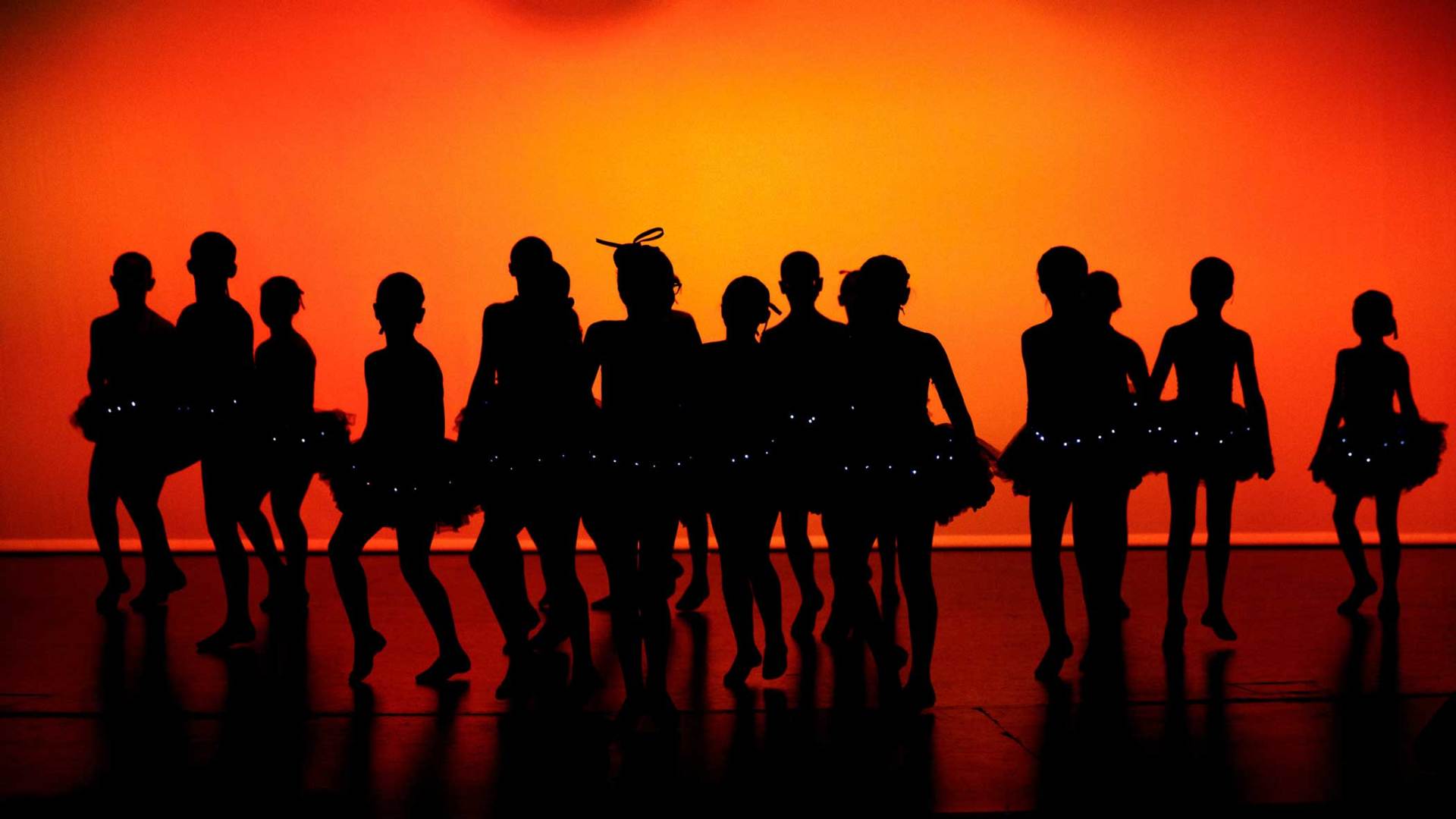 2018 End of the Year orange background performance