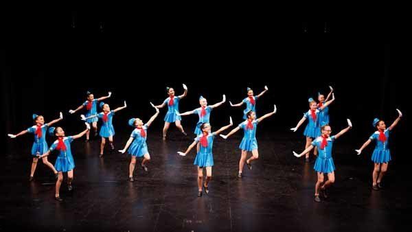 female dancers in formation