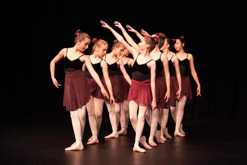 woman dancing in lines