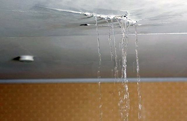 How To Find Leaking Roof
