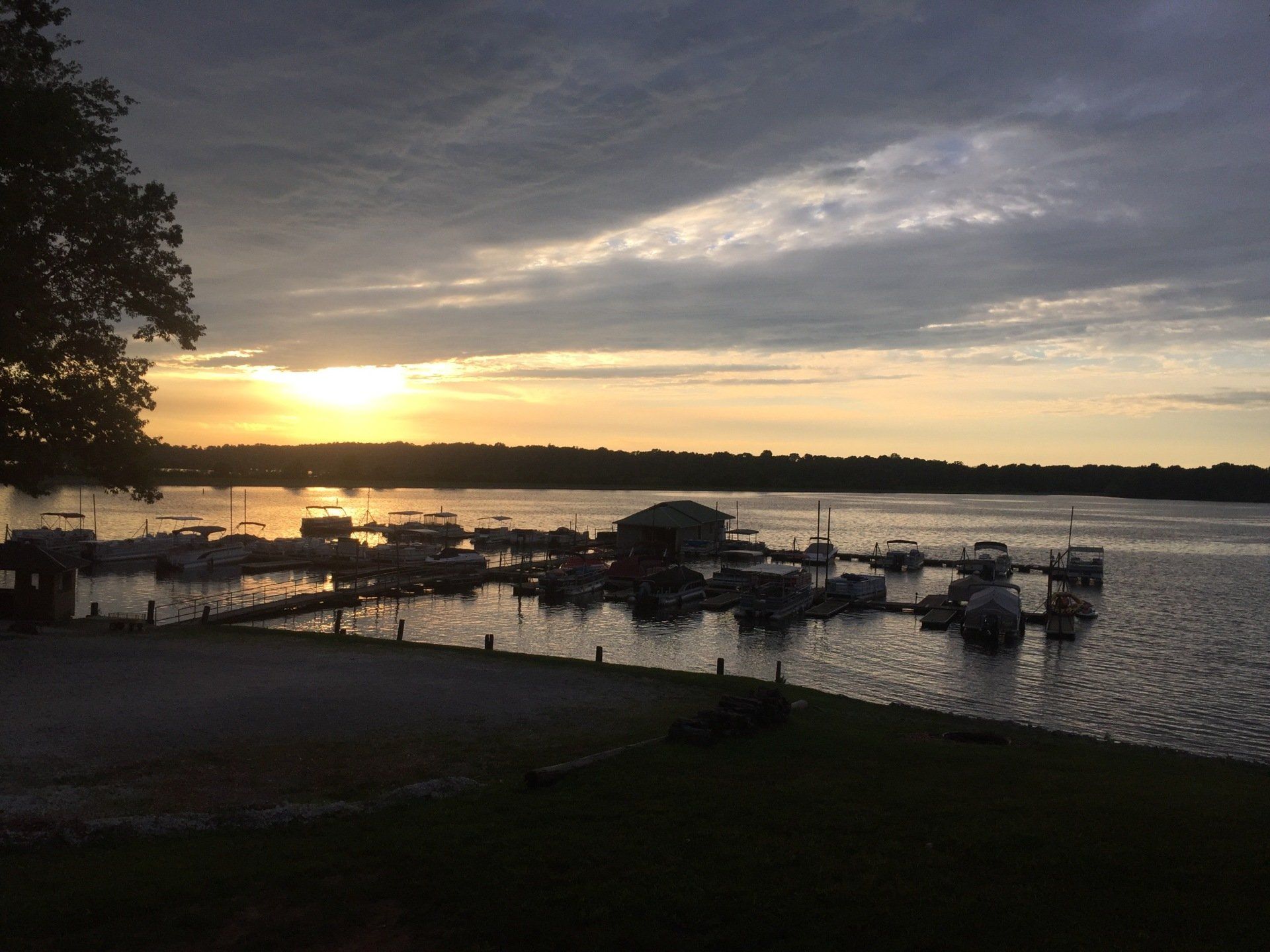 Pleasant View Resort | Lodging and Marina | Kentucky Lake