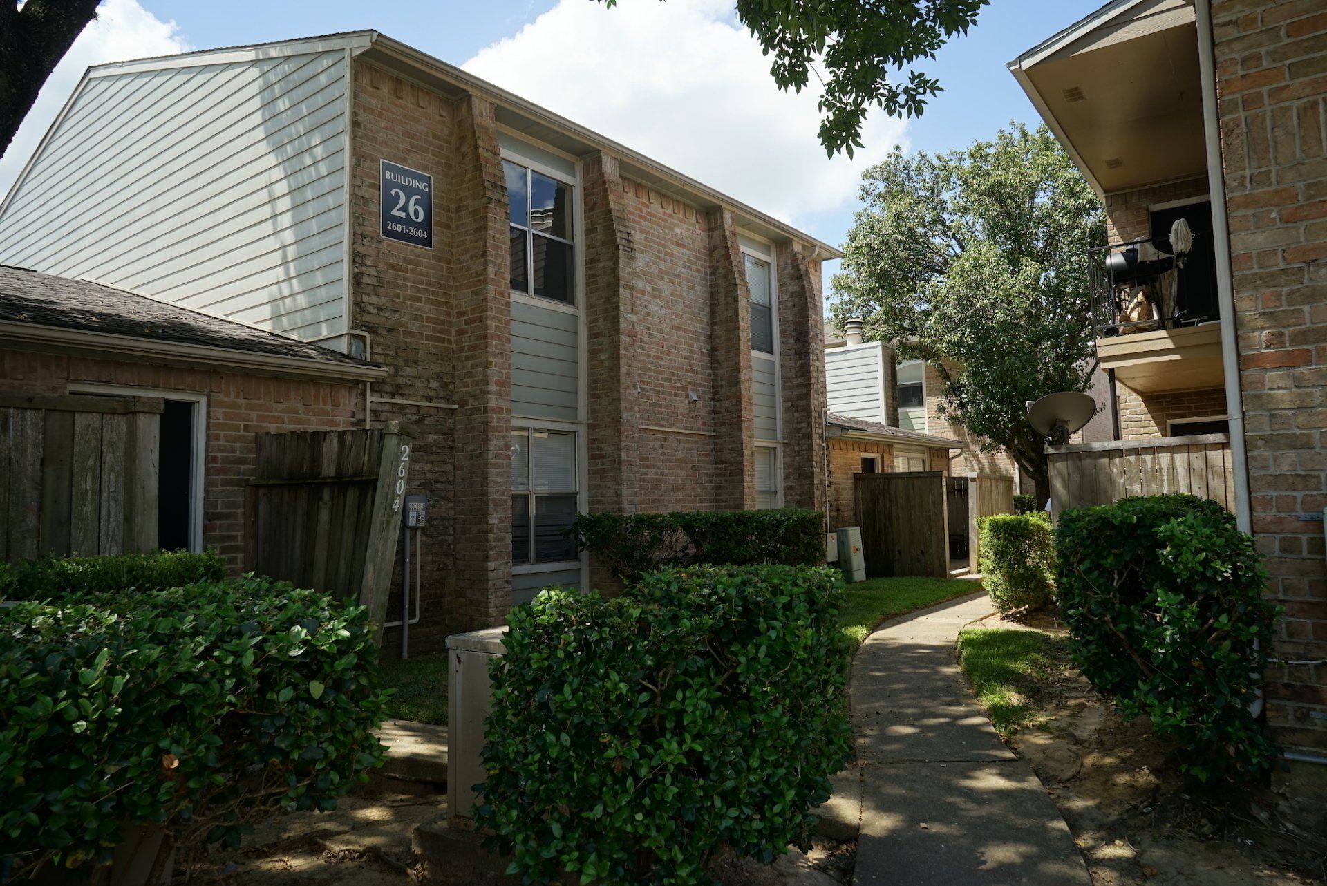 Home | Emerald Cove Apartments, Houston, TX