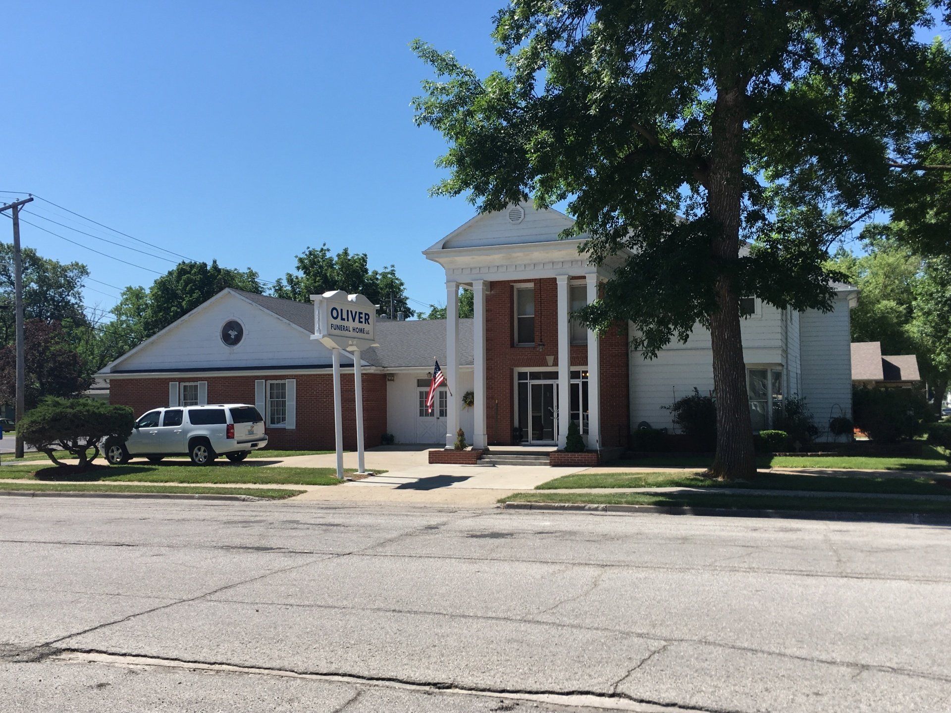 funeral home Centralia, MO – Oliver Funeral Home LLC