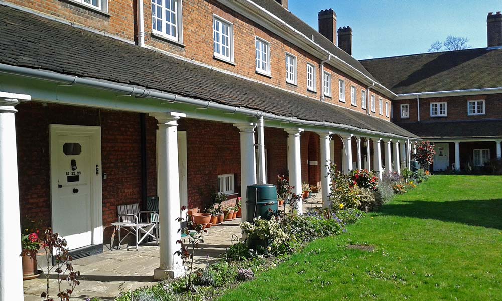 Bromley and Sheppards Colleges