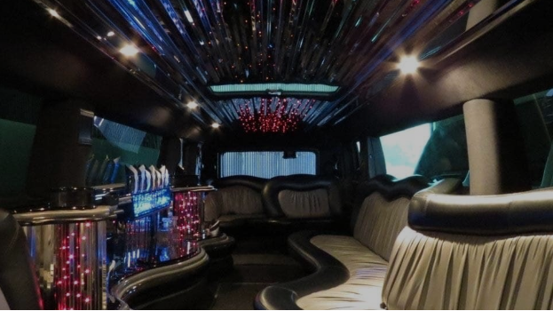 Hummer Limo Rentals l Spencerville, OH l Lucky Limo