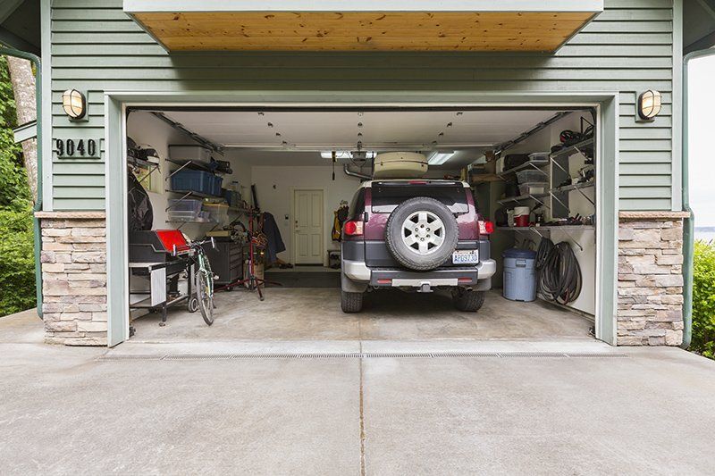 Vertical Storage Solutions in Your SelfStorage Unit