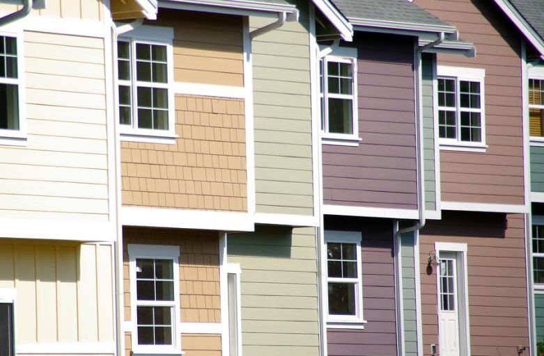 3 Causes of dirty siding and how to clean it