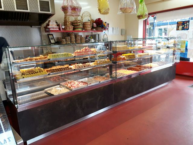 Patisserie Display Counters And Fridges Tfse Products Ltd
