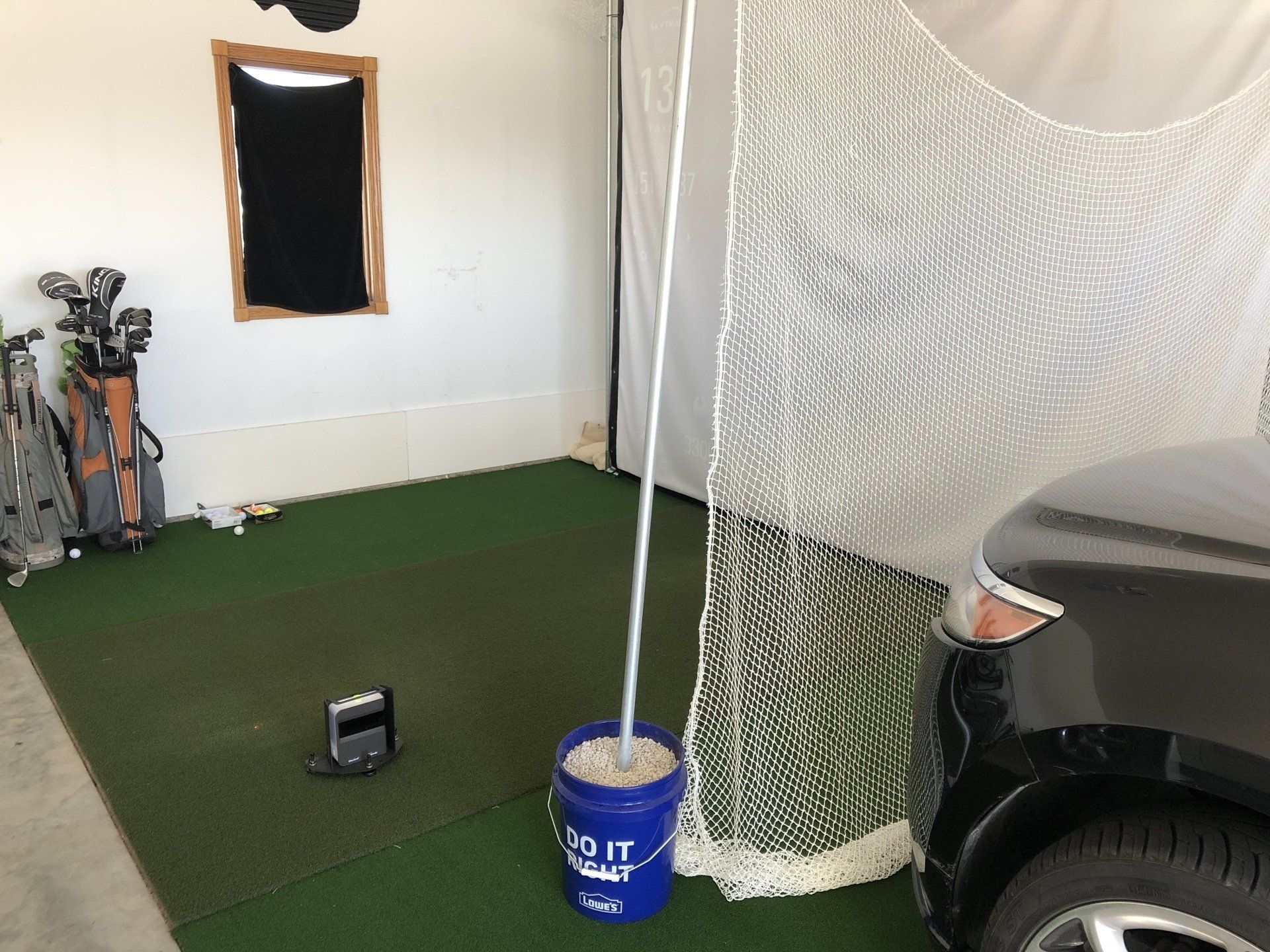 DIY Home Golf Simulator Screen - For Cheap