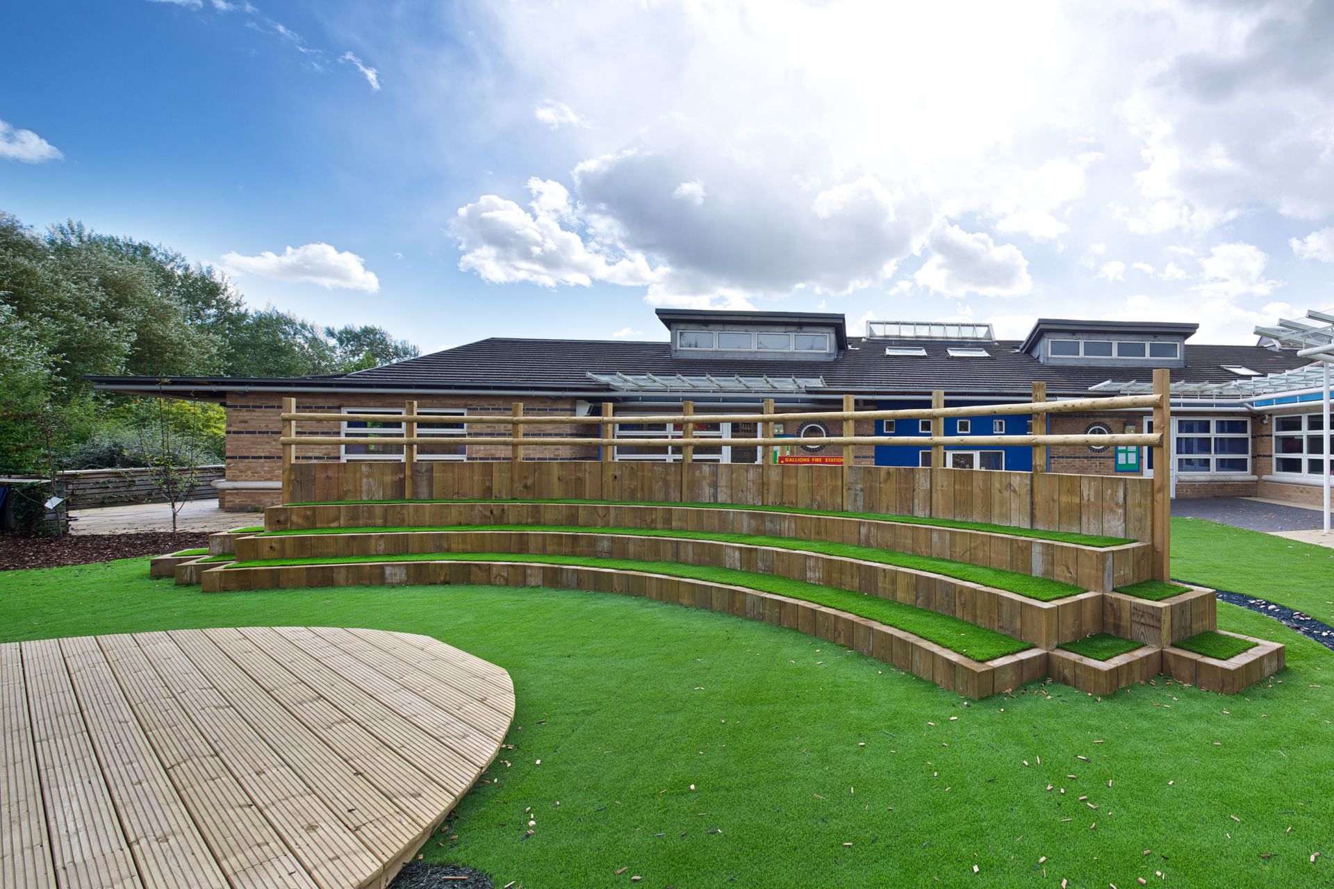 Outdoor theatre design in Kent & South East London