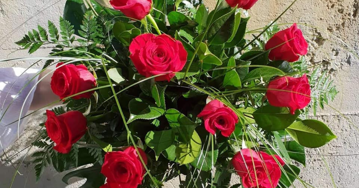 Romantic Valentines Flowers &amp; Gifts | Christchurch NZ | Court Florist