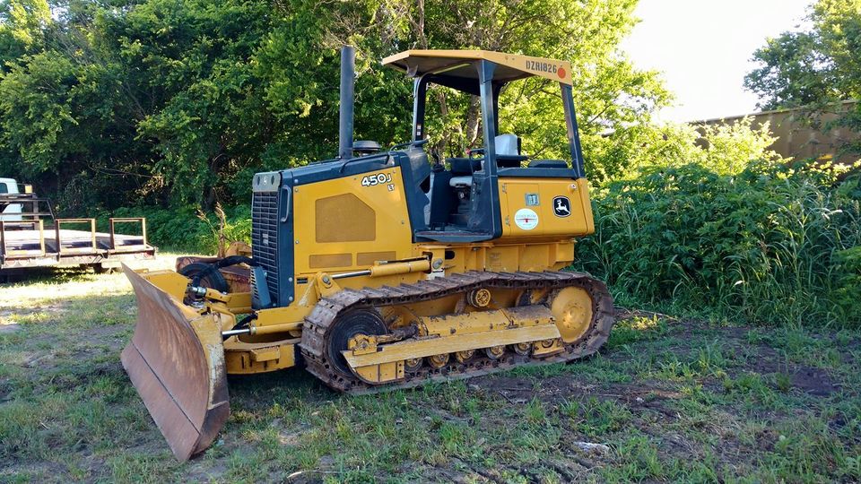 Bulldozer Rentals Temple, Waco, Calvert, Bryan & College Station, TX