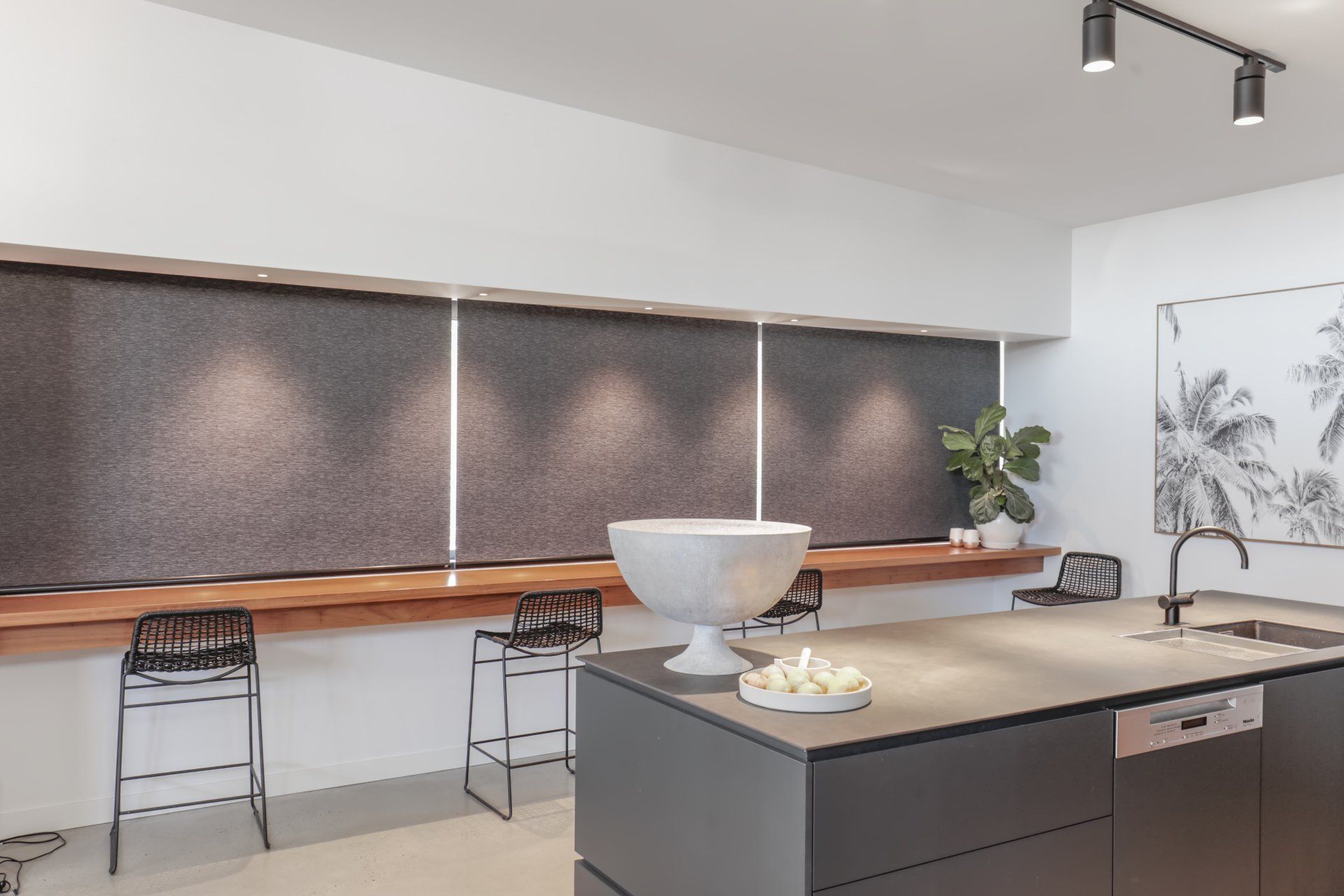 Luxaflex,Invisage Inverloch,Roller Blinds,Made to Measure,Free Measure And Quote