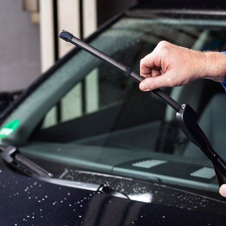 Windscreen repair Coopers Plains – Economy Windscreens mobile ...