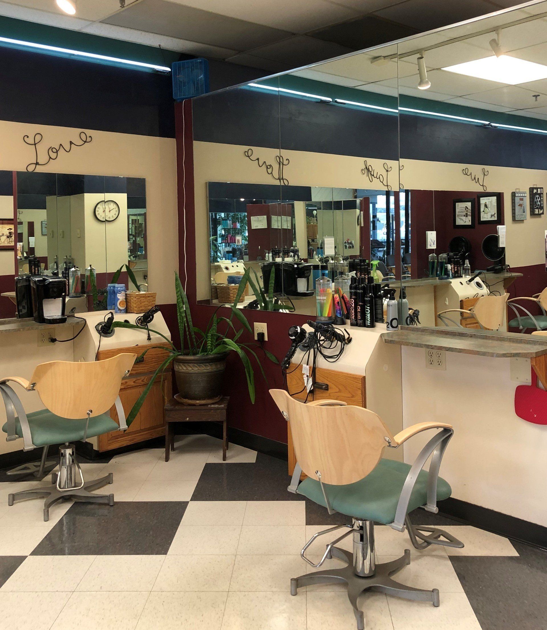 151 Hair Company Beauty Salon Onalaska, WI