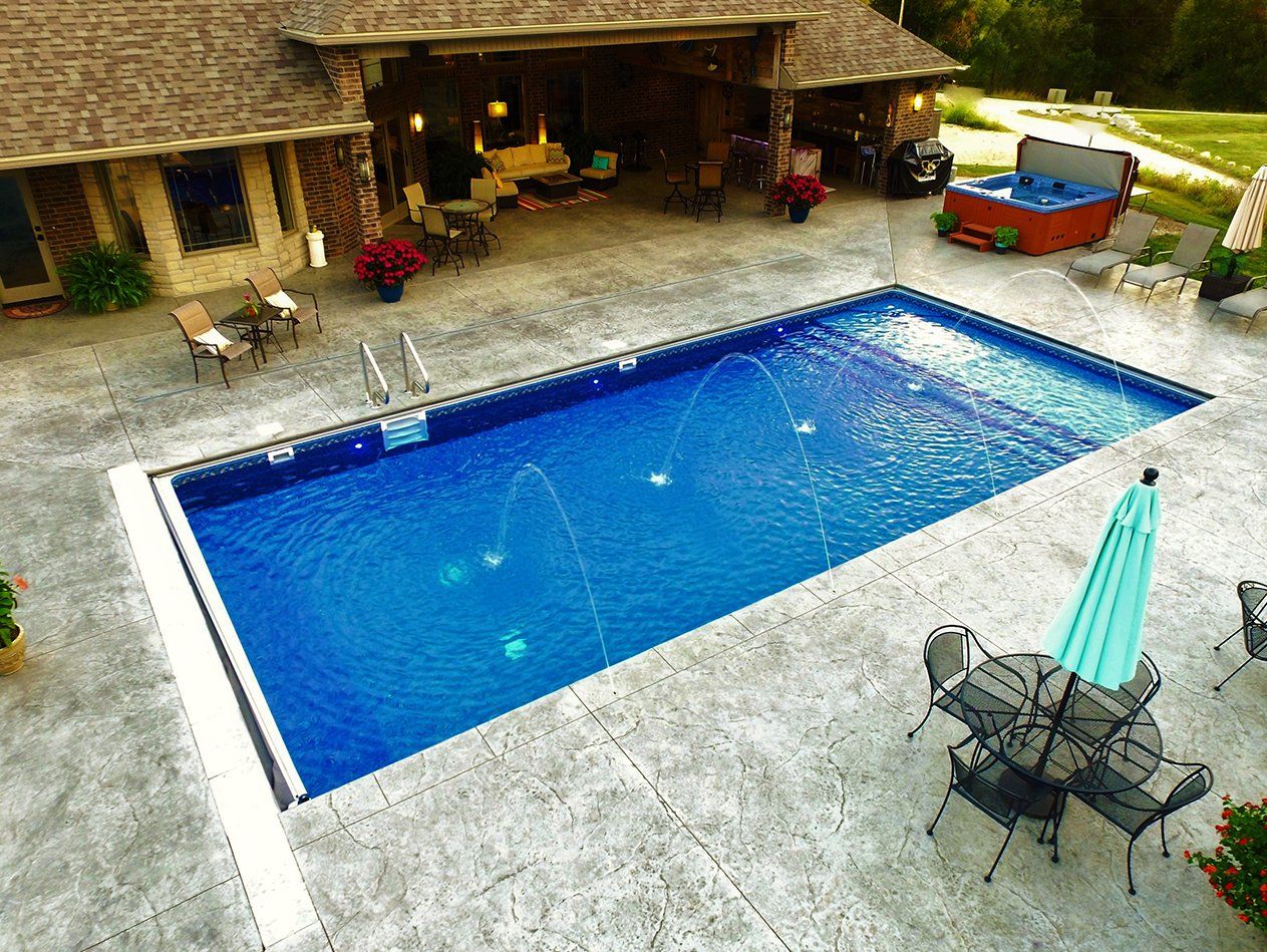 Steel Wall, Vinyl Lined Pools in Mid-Missouri | Columbia Pool & Spa