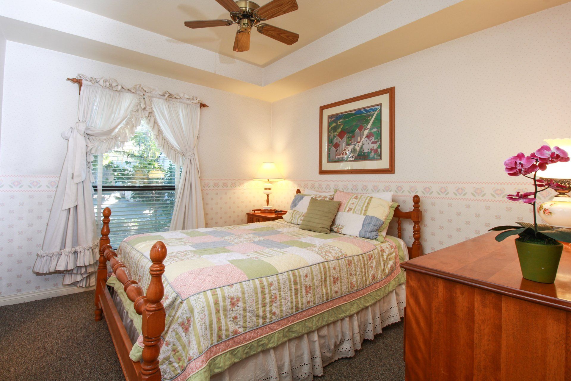 Baywood Inn 1-Bedroom Suites