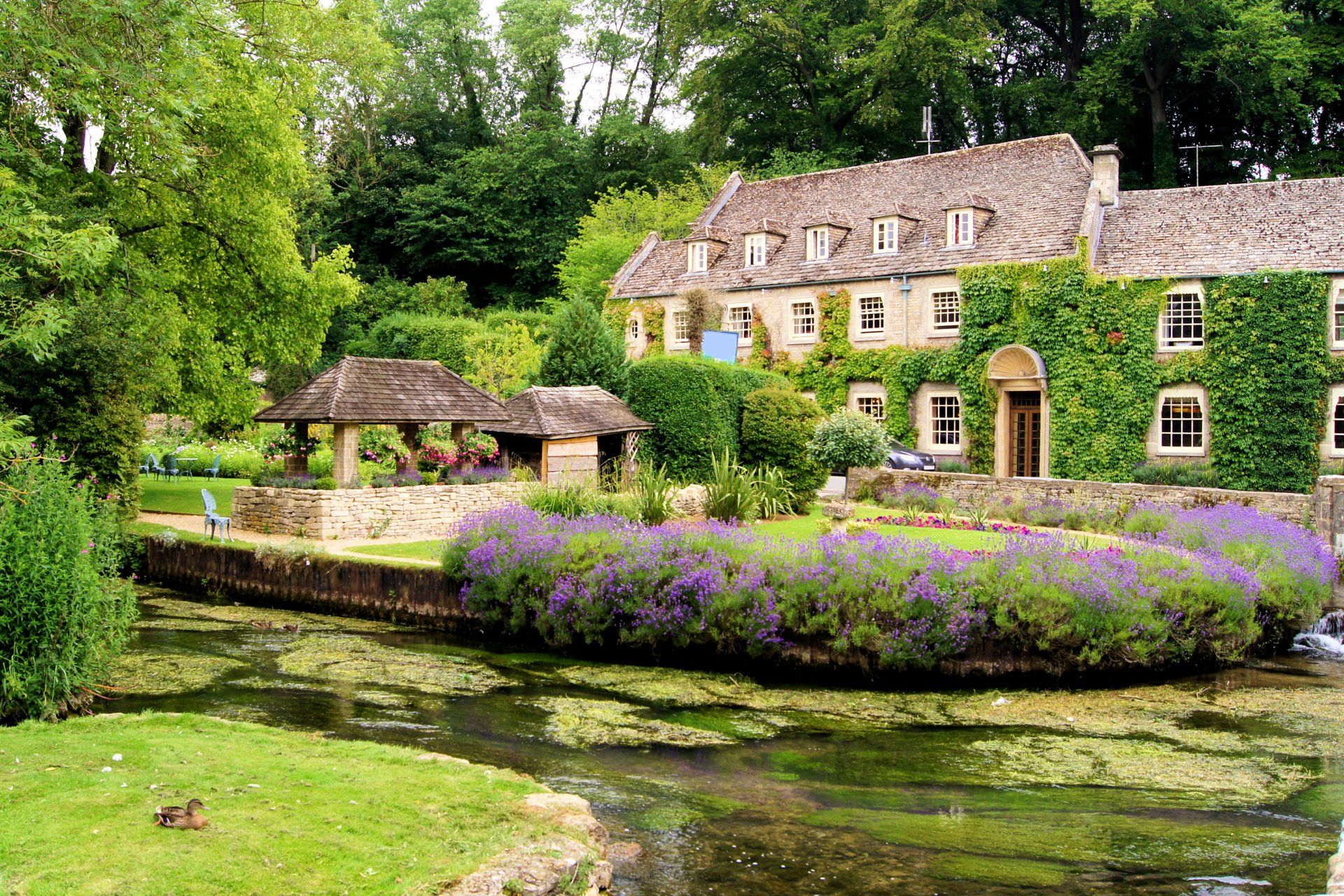 walking tours england cotswolds