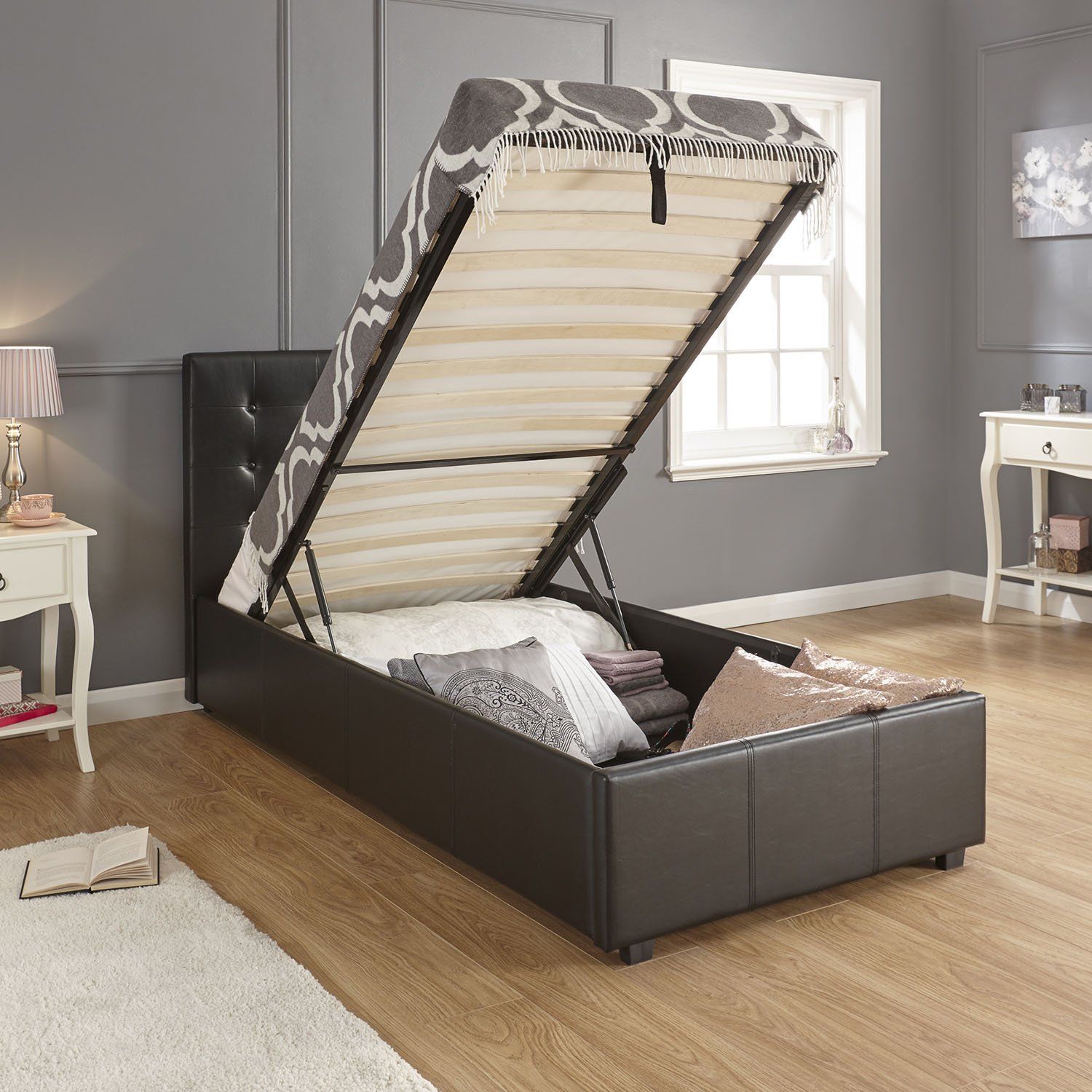 Briercliffe Bed Centre bedroom Burnley