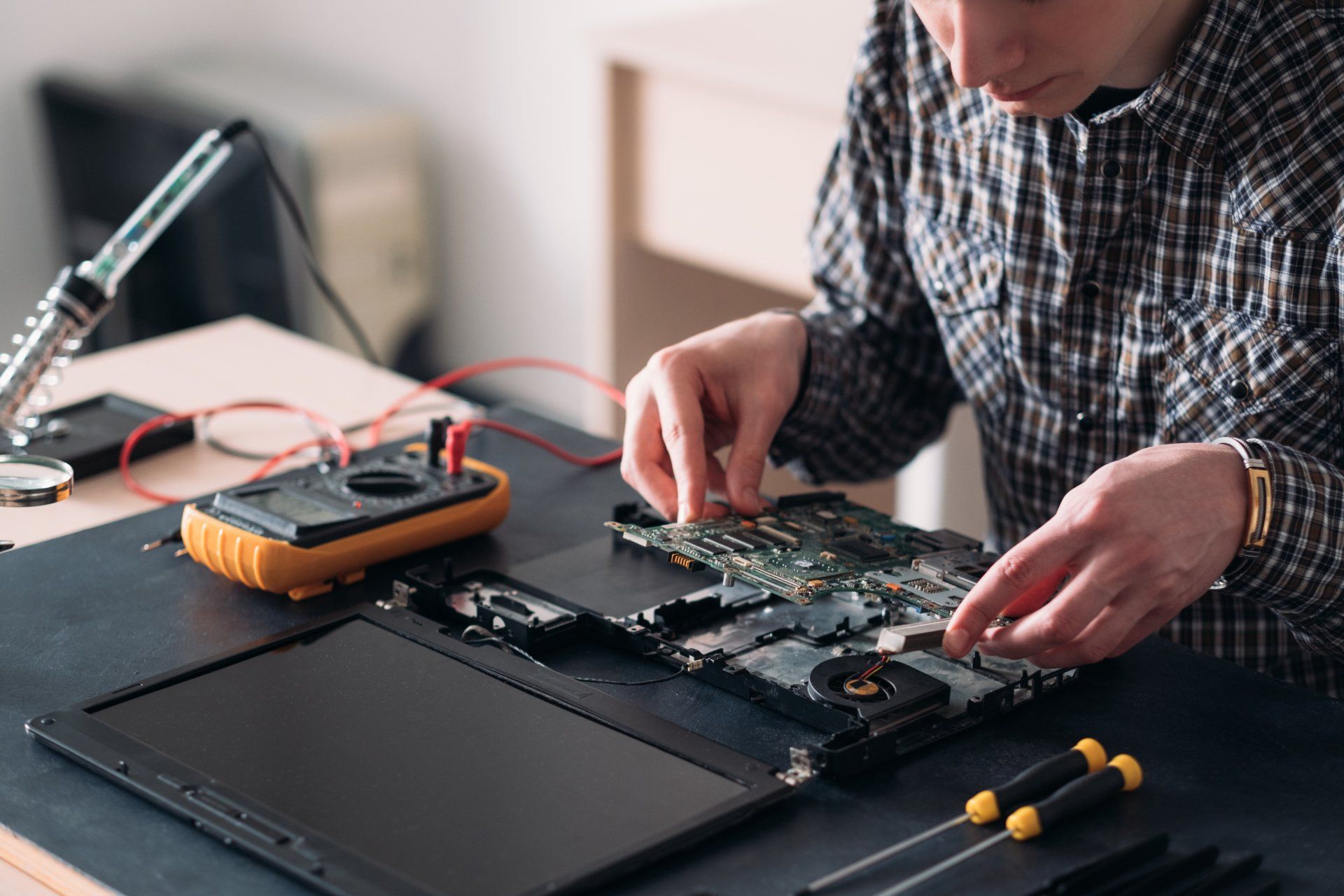 Laptop Repair | Inner Circle Computers