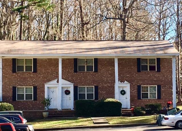 Forest Park Apartments offer affordable living in the heart of Cary.