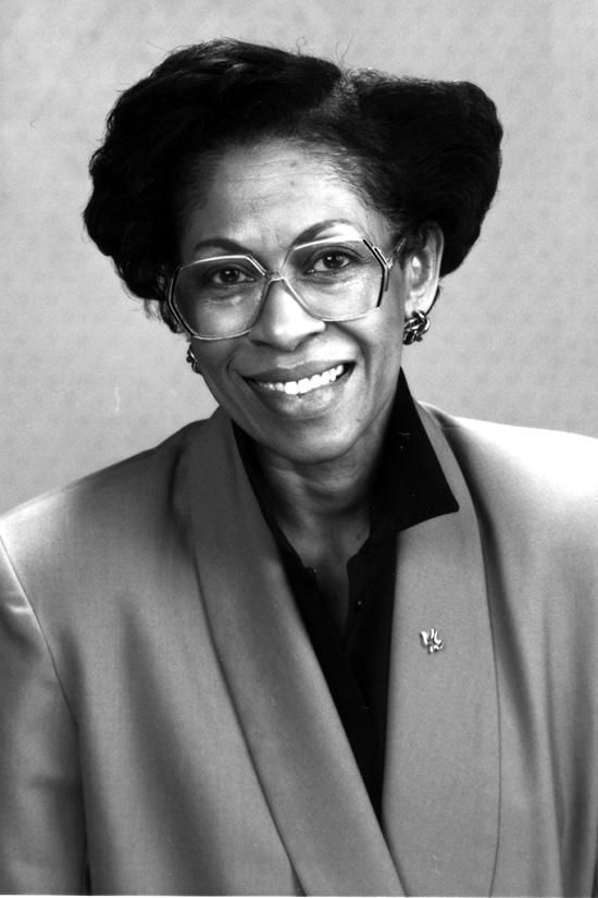 ZANANA AKANDE