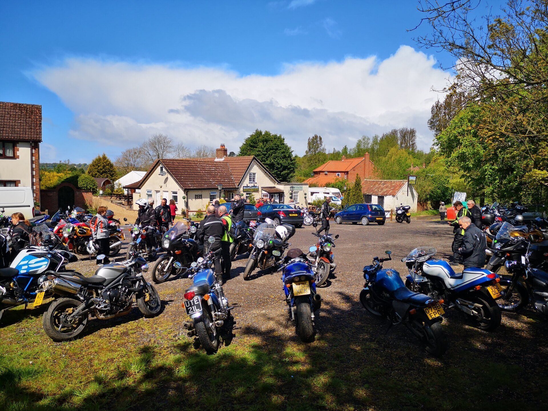 Opening Hours Three Horseshoes, Lincolnshire Wolds