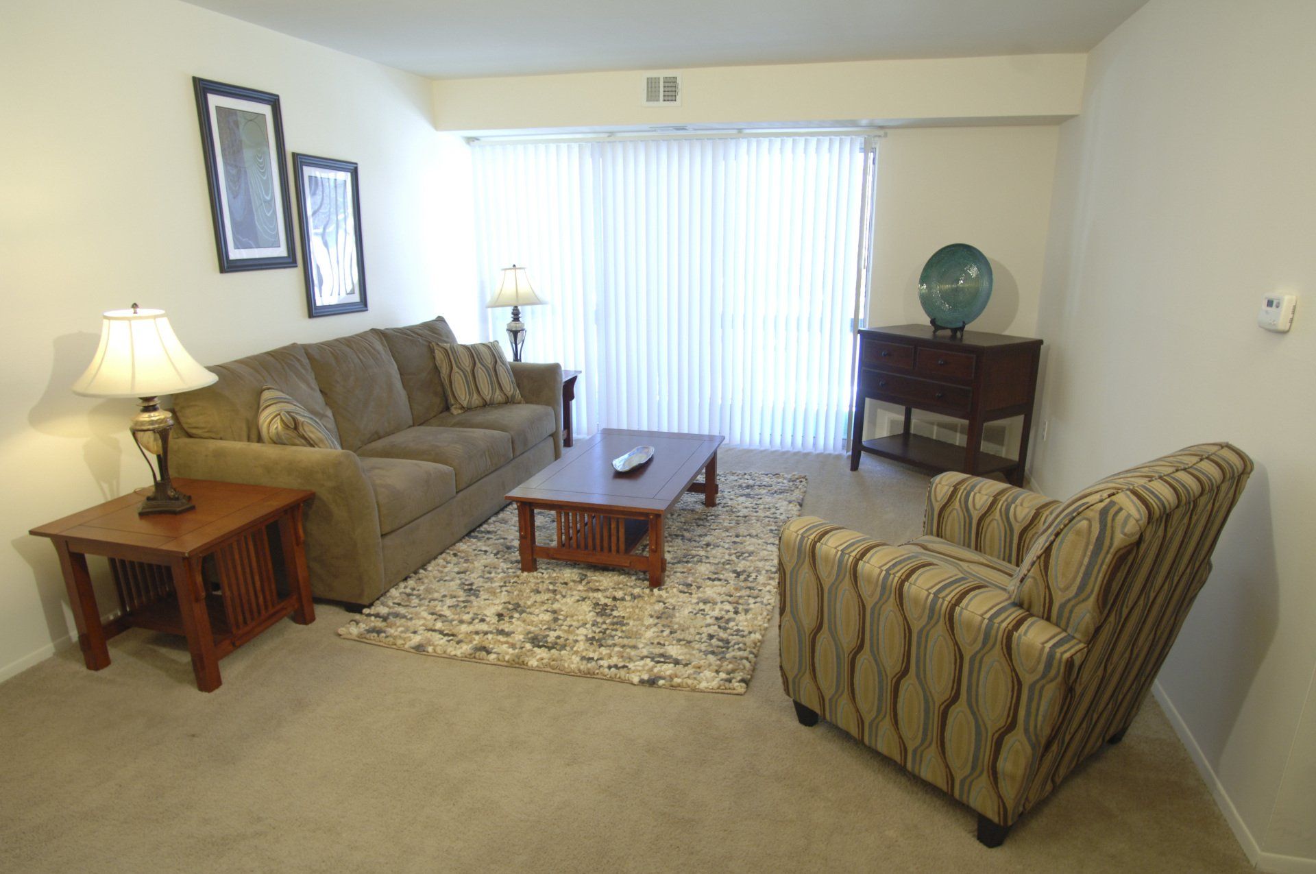 Maple Ridge Flint, Michigan One and TwoBedroom Apartments for Rent