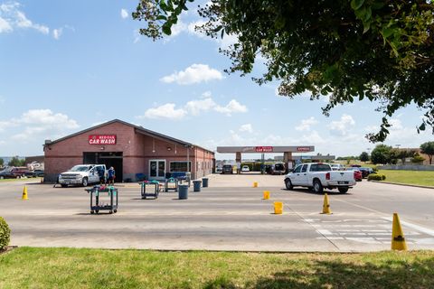 Red Oak Car Wash - Red Oak, TX