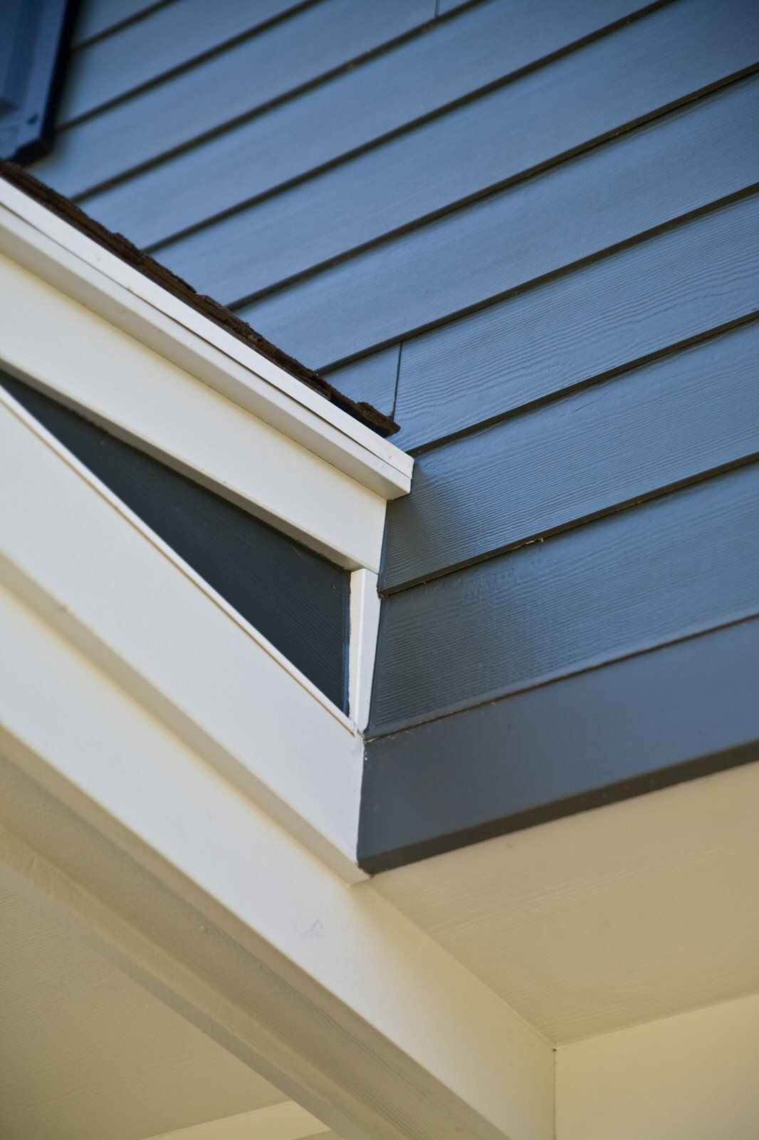 Vertical Siding (Board & Batten) James Hardie®