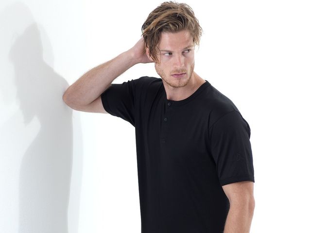 261 T-shirt in filo di scozia GICIPI uomo scollo a /“V/” art