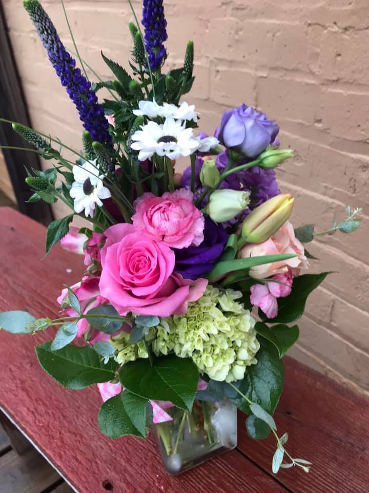 Floral Arrangements Jacksonville, IL Abigail’s Flowers And Gifts