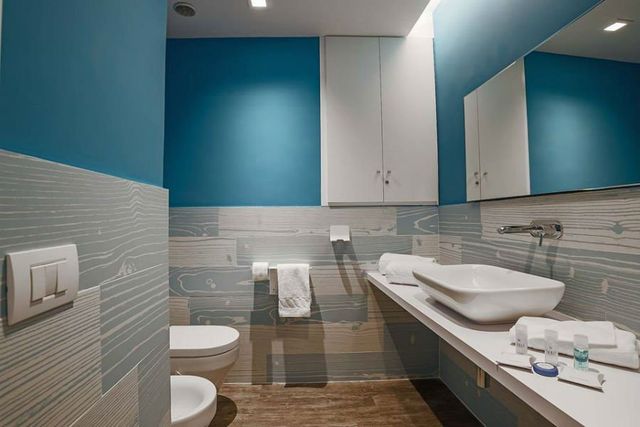 Accessori Da Bagno In Ceramica.Arredamento Per La Casa Imperia Imperia Ceramiche