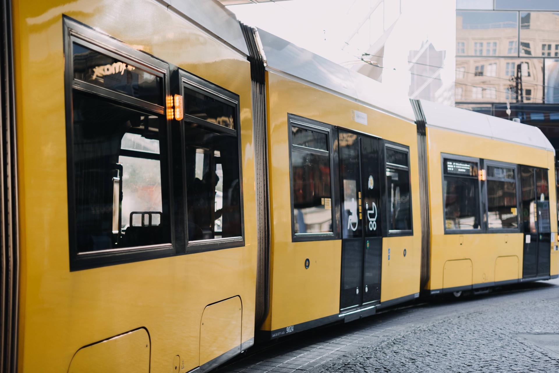 Öffentliche Verkehrsmittel